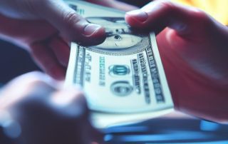 تأثیرات سیاستهای پولی و اقتصادی