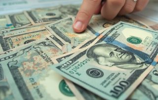 پاداش گزارش‌دهی