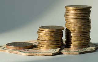 مقایسه انتقال پول از ایران به کانادا در شرایط تحریمی و غیر تحریمی